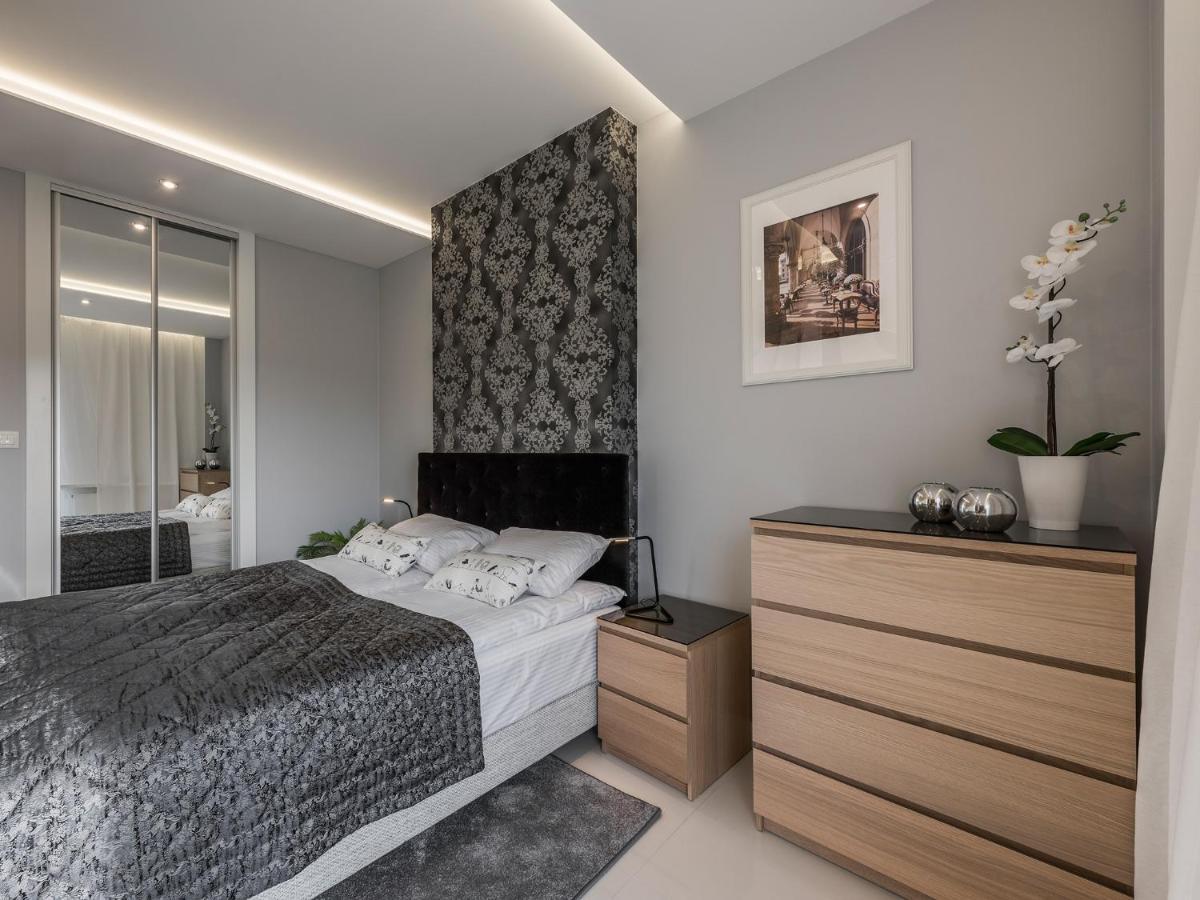 Black Pearl Apartment 克拉科夫 外观 照片